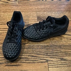 Nike Jr. Tiempo Legend cleats